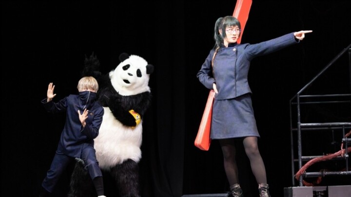 Senior tahun kedua dari panggung "媪书贴戦" muncul dan memperkenalkan potongannya (dog roll sangat lucu)