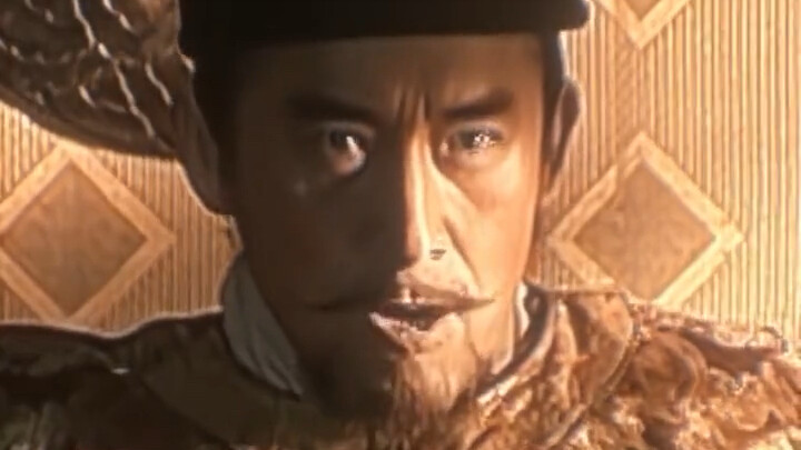 The one mistake Li Chengqian made was that he didn’t say all this while holding Prince Wei’s head in