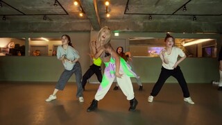 [Sisters are high-level sexy] Simeez's super charming rhythmic choreography Benny Blanco's "I Can't 