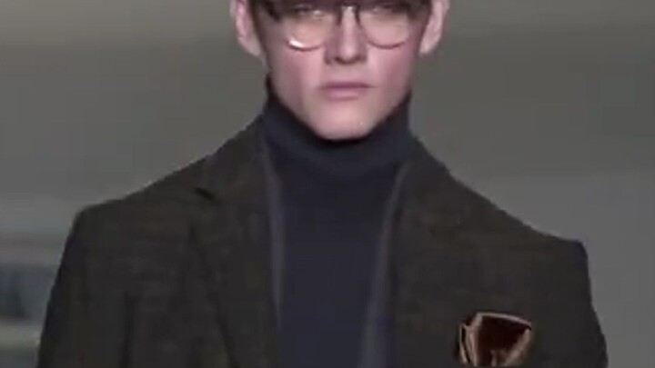 Big data really knows what you want to watch! #MaleModel #RunwayShow #WesternFashion