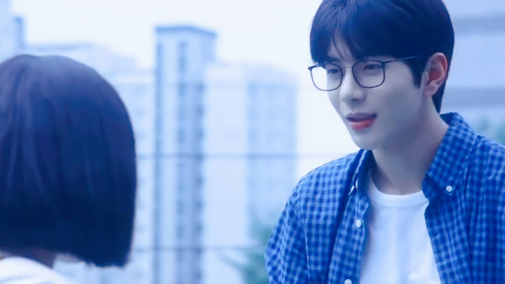 [Shadow Beauty] The yandere squad leader falls in love with the ugly duckling girl who cheated in th