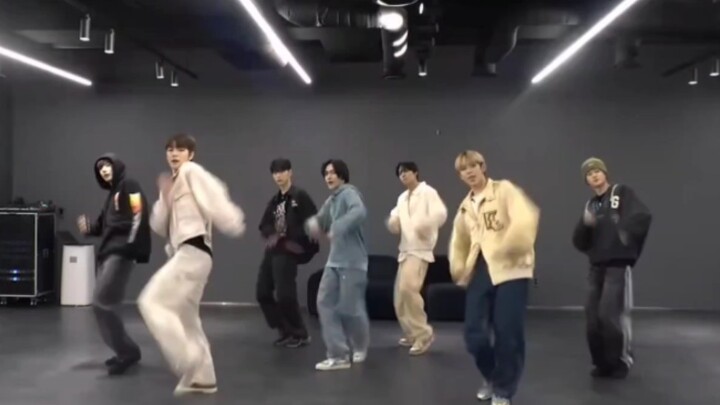 Ruang Latihan Talk Saxy Versi Satu Menit Acara Varietas