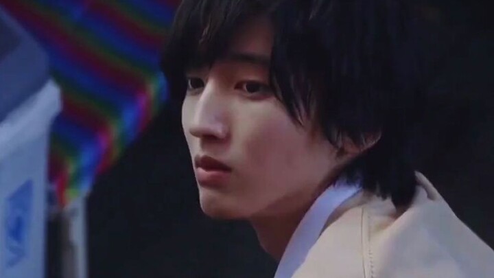 الحبيبة الأولى المختفية: المؤلفة وقعت في حب شخصياتها الحقيقية لدرجة الجنون.. المؤلفة الكبيرة تحوّلت 