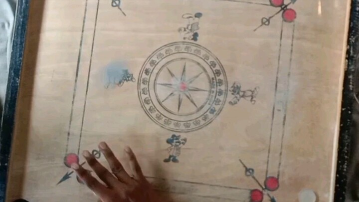 desi carrom player