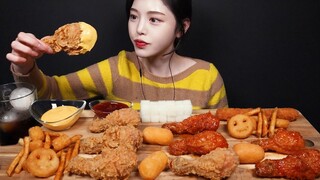 SUB)BBQ 황금올리브 치킨 후라이드 양념 반반 먹방!🍗 치즈볼 감자튀김까지 체다치즈소스에 푹 찍어먹을게요 Fried Chicken Mukbang Asmr