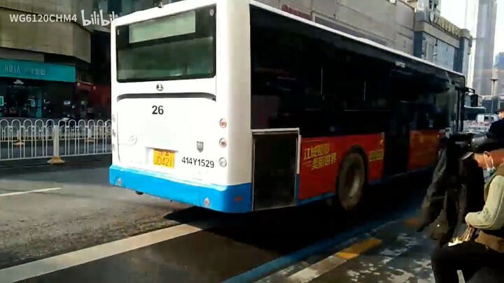 【武汉公交 | Wuhan Bus】26路油桶 汉阳大道汉阳公园站 出站 | Bus No. 26 exit Hanyang Park Station on Hanyang Avenue