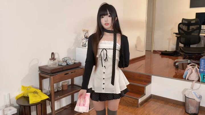 Bạn gái đến kỳ kinh nguyệt, đưa cho tôi 200 tệ để tôi đi ra ngoài trốn vài ngày