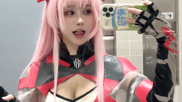 Đã đến China Joy 2023 rồi mà vẫn chưa ai biết đây là cosplay gì