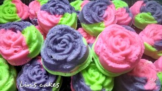 Bolu kukus mawar enak, lembut dan cantik. Cocok untuk sajian di berbagai acara dan utk hantaran