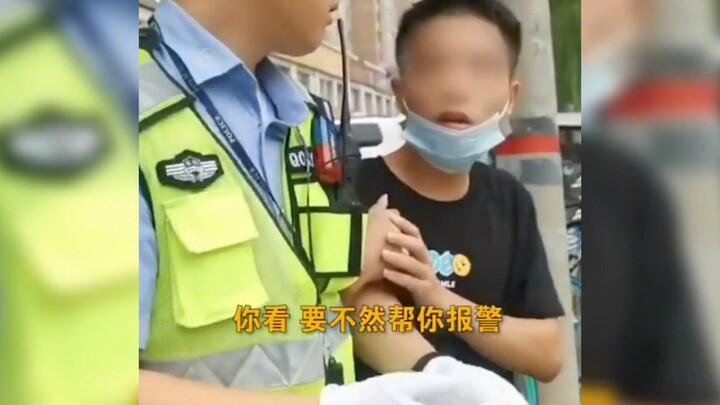 How much trust do Chinese people have in the military? A netizen ran into a group of soldiers at the