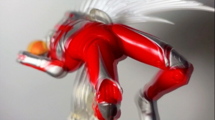 16 yuan genuine Tiga! ! Wouldn't it be better to use the red form from the beginning! Smart Creative