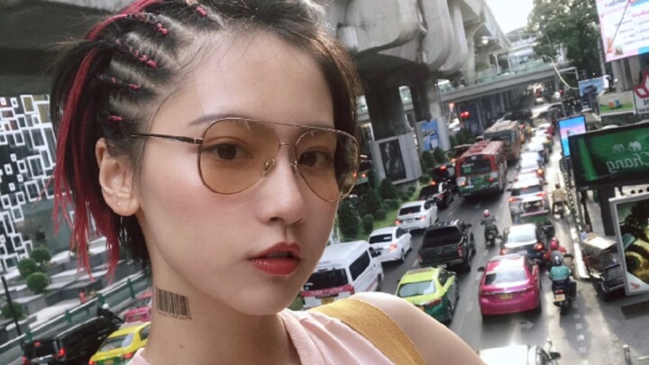 ได้ยินมาว่าพวกคุณอ่านจดหมายรักของต้าลี่ไม่รู้เรื่องเลยใช่ไหม?
