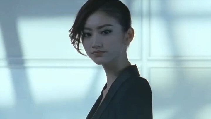 On his first day of work, the poor guy discovers that the company boss is none other than his girlfr