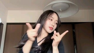 girl heavy dance