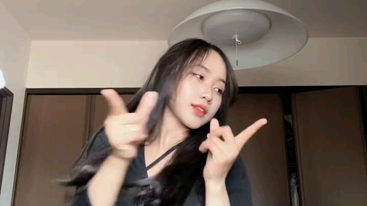girl heavy dance