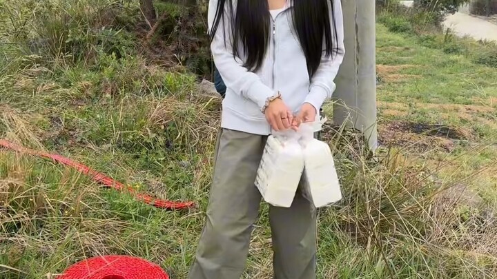 عن عيد تشينغ مينغ، كيف طلبت من أختي الصغيرة أن تشتري الورق