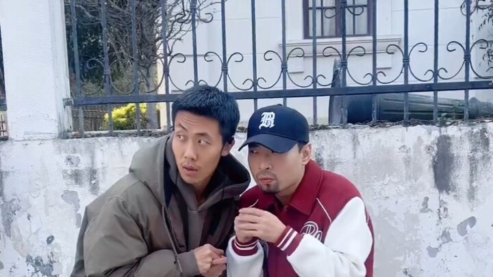 Dengzi, Jianhua, and Jiang Yi—what are you guys up to? Hahahaha, are you all getting weird together?