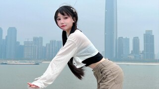 My butt is so big it can hold up a building
