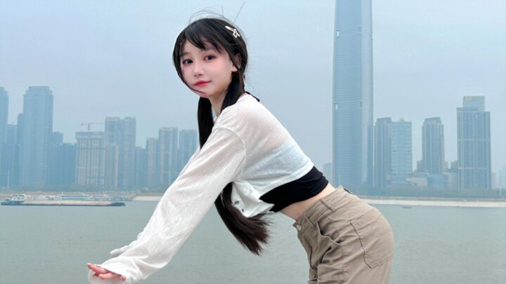 My butt is so big it can hold up a building