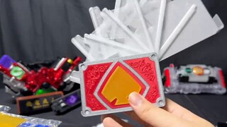 Can be used when going out! Can also be linked to the belt! Leng Yuejia fan-shaped card box Kamen Ri