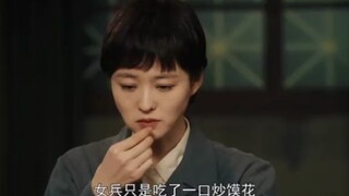 女孩尝了一口炒馍花，竟认出失散多年的哥哥！