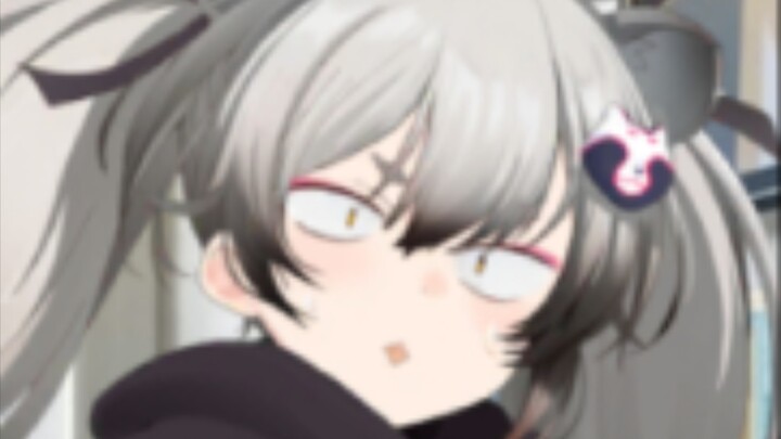 Đứa trẻ này nói chuyện mà như đang hát vậy.