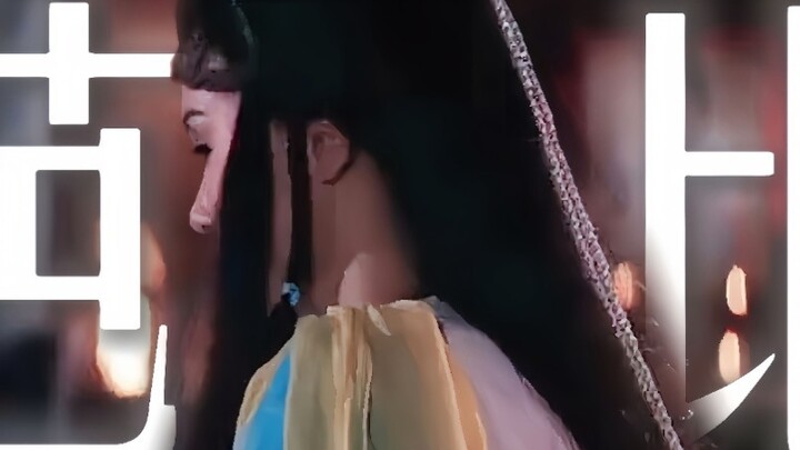 “Versi Xiao Longnü ini punya raut wajah seindah boneka Barbie, sayangnya tak ada yang membicarakanny