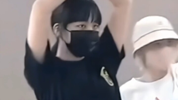 สาวหวานก็สามารถเผยเสน่ห์วัยรุ่นใสๆ ได้อย่างเต็มที่...ลิซจาก ive พลิกความคิดเดิมๆ ของฉันเกี่ยวกับสาวห