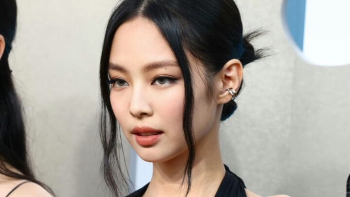 Bản demo phần rap của JENNIE trong bài The Girls