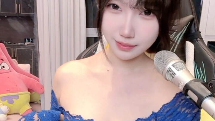 เขาว่าฉันเหมือนภูเขาฟูจิ ขณะที่คนอื่นมองว่าฉันช่างเสียงดังวุ่นวาย แต่ในสายตาของเขา ฉันคือภูเขาฟูจิที