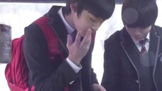 Kim Min-kyu and Seung-kwan don't forget to eat fish cakes on the way to school. What's the point of