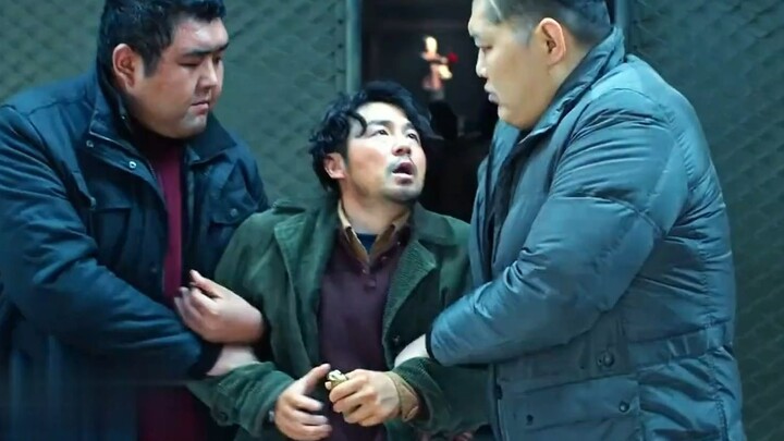 ชายจรจัดที่ดูธรรมดาๆ กลับเป็นจอมยุทธ์! ใช้เพียงด้ายปักมือก็แยกแยะของเก่าแท้-ปลอมได้อย่างแม่นยำ