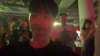 有小伙伴问我这几天没直播跑哪去了，我来段小视频图给大伙猜猜这是哪[崩坏3_路过]，过两天才回去哦～