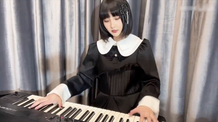 Apakah ada yang lebih cocok untuk memainkan lagu eksekusi JOJO Xu Lun selain "piano" dan "bass"!