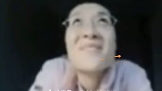 : 全考场对着监考老师尴尬的笑