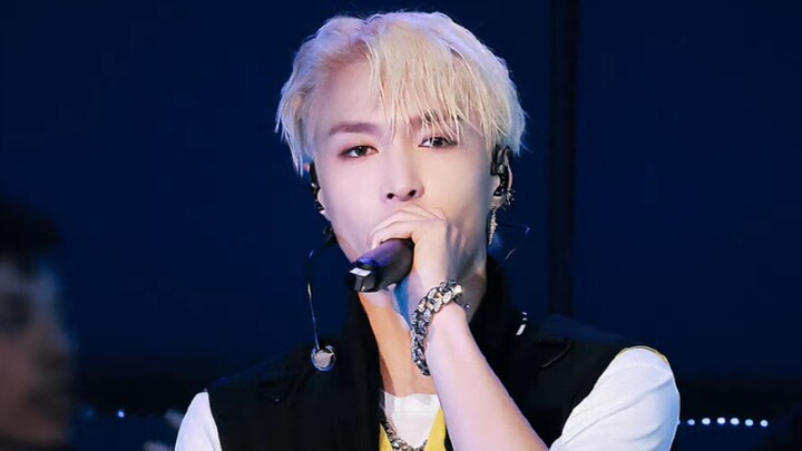 【จางอี้ซิง】โชว์ร้องเต้นเวอร์ชันดัดแปลงสุดเข้มข้น 13 นาทีในคอนเสิร์ต ถ้าใครยังไม่เคยดูคลิปนี้ฉันจะเสี