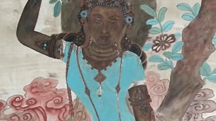 Mural berusia seribu tahun mengenakan rok super pendek, apakah ini sebuah perjalanan waktu?