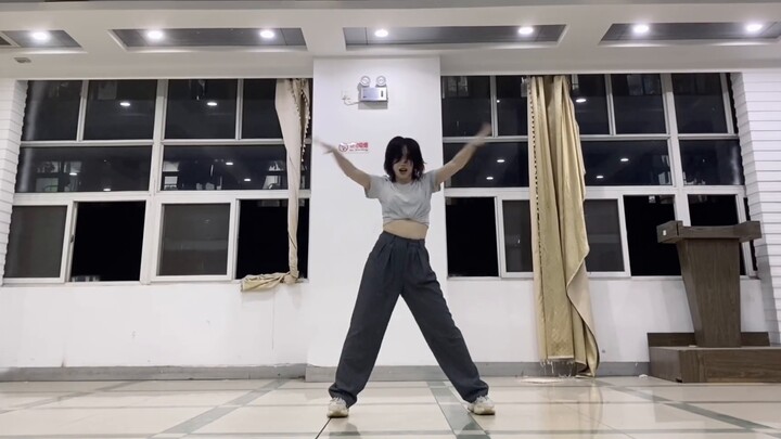 [Cưng ơi] Lật mặt siêu nhanh! Bài hát mới của Loft Everglow Dance cover LA DI DA/câu đầu tiên cộng v