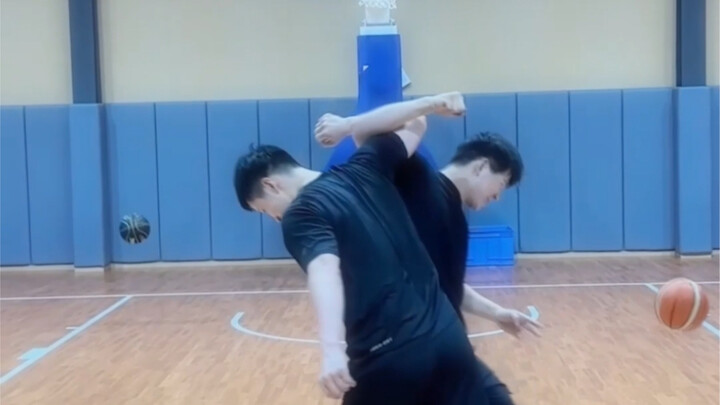 Anh em cả đời, bóng rổ cả đời!