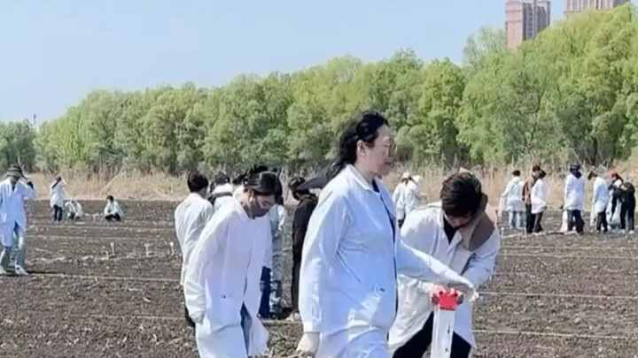 The agriculture student stays silent, just endlessly showing off their stunning crops. #AgricultureS