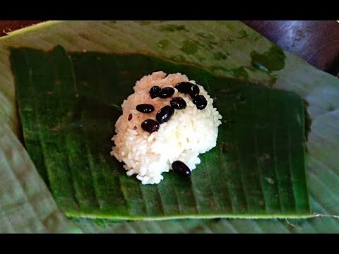 Steamed sticky rice with banana (Khao Tom Mud) ข้าวต้มมัด