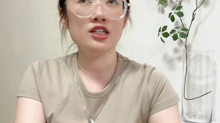 【妍妍出奇迹】最新视频上线，求关注！