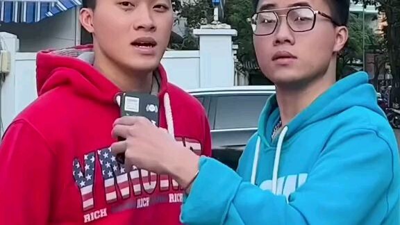 Sơ hở là có nhạc ıllıllııllıllı