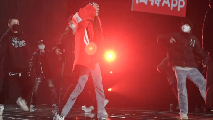 【程潇】新一年就要开始了，潇潇子要顺心如意哦(´-ω-`)