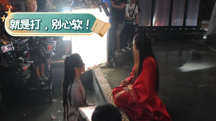 “The Lotus楼” behind-the-scenes: Ah Fei really took several solid slaps! Just keep hitting him—don’t 