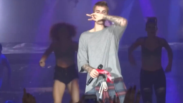 [Justin Bieber] Trình diễn bài "Let me love you" trên sân khấu