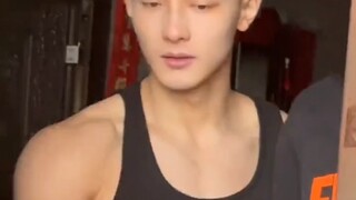 “น้องชายไปชอบพี่ชายสุดหล่อของลุงจากหมู่บ้านข้างๆ”