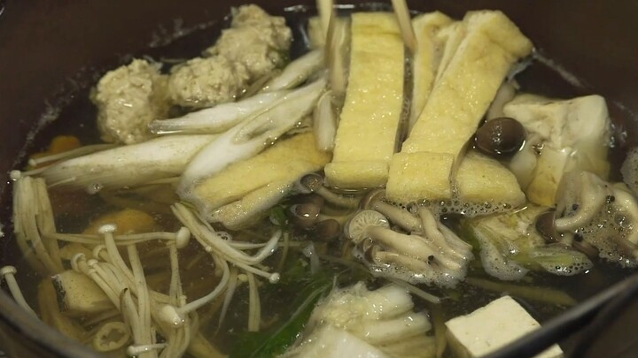 Cơm sườn sau bữa lẩu, giữa buổi trưa đói bụng, anh đã có được một cảm giác no thỏa chưa từng có