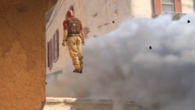 My friend said he's going to jump and take a look at the alleyway.