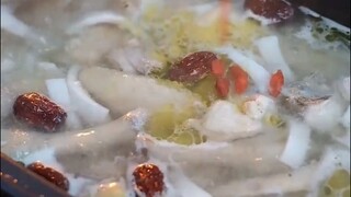 Đói quá ngủ đâu có được 🥲 #monngonmoingay